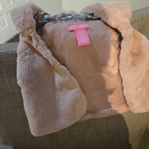 Brand new Issac Mizrahi 3 piece Faux Fur jacket, body suit and leggings - Picture 6 of 11